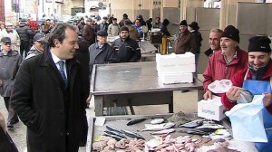 MERCATO PESCE SINDACO PESCIVENDOLI_0389