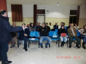 Gli intervenuti alla riunione programmatica CDS Puglia. Al centro Fiore Marro