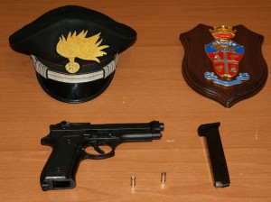 L'arma sequestrata dai Carabinieri