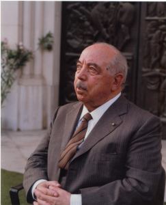 Il Cav. Lorenzo Leone, Vice Presidente degli Istituti Ospedalieri "Casa della Divina Provvidenza"
